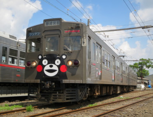 熊本電気鉄道6000形くまモンのラッピング電車