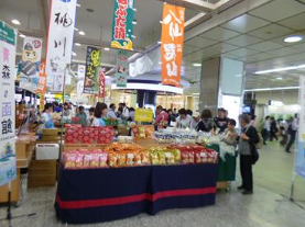 2016 .6 大宮駅「青森県・函館産直市」の様子